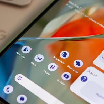 Android 16 của Google có thể tách riêng thông báo và cài đặt nhanh: Những gì chúng ta biết